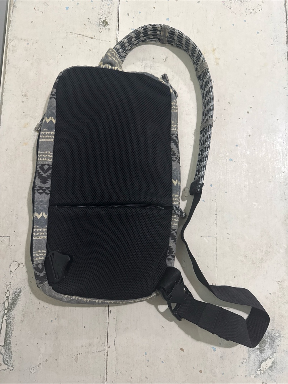 Kavu Gray Tribal-Pattern Sling Pack - Picture 3 of 6